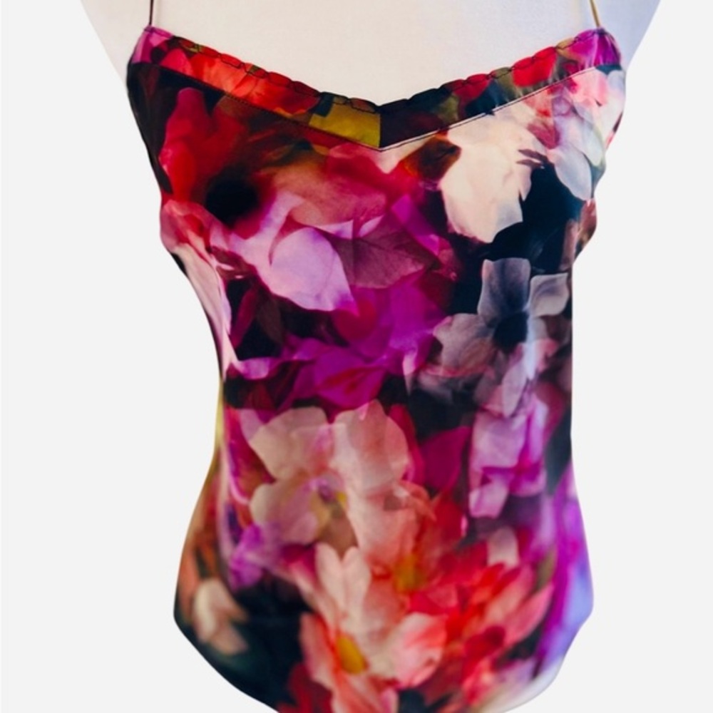 Ted Baker London Floral Scallop Camisole | Adjustable Straps | Size Small